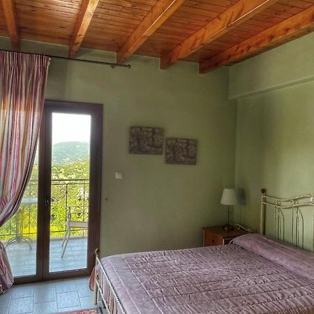 Xenonas Vasilikou Hotel Valtessiniko Ngoại thất bức ảnh