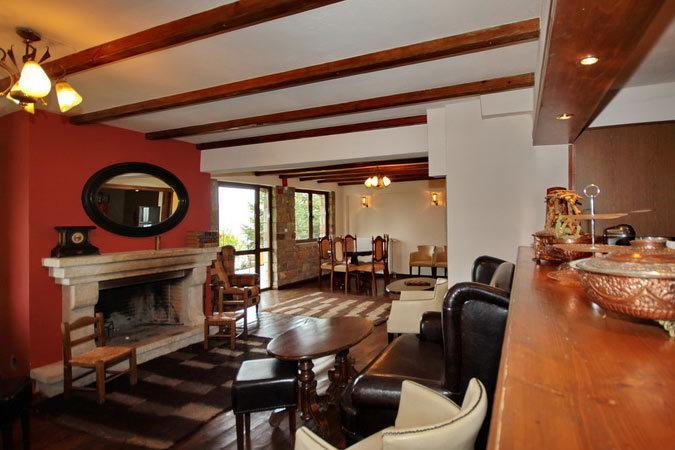 Xenonas Vasilikou Hotel Valtessiniko Ngoại thất bức ảnh